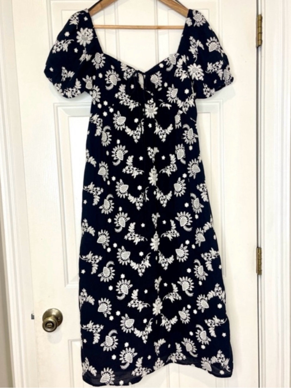 FatFace Black White Floral UGA Game Day Puff Sleeve Midi Dress Size 8